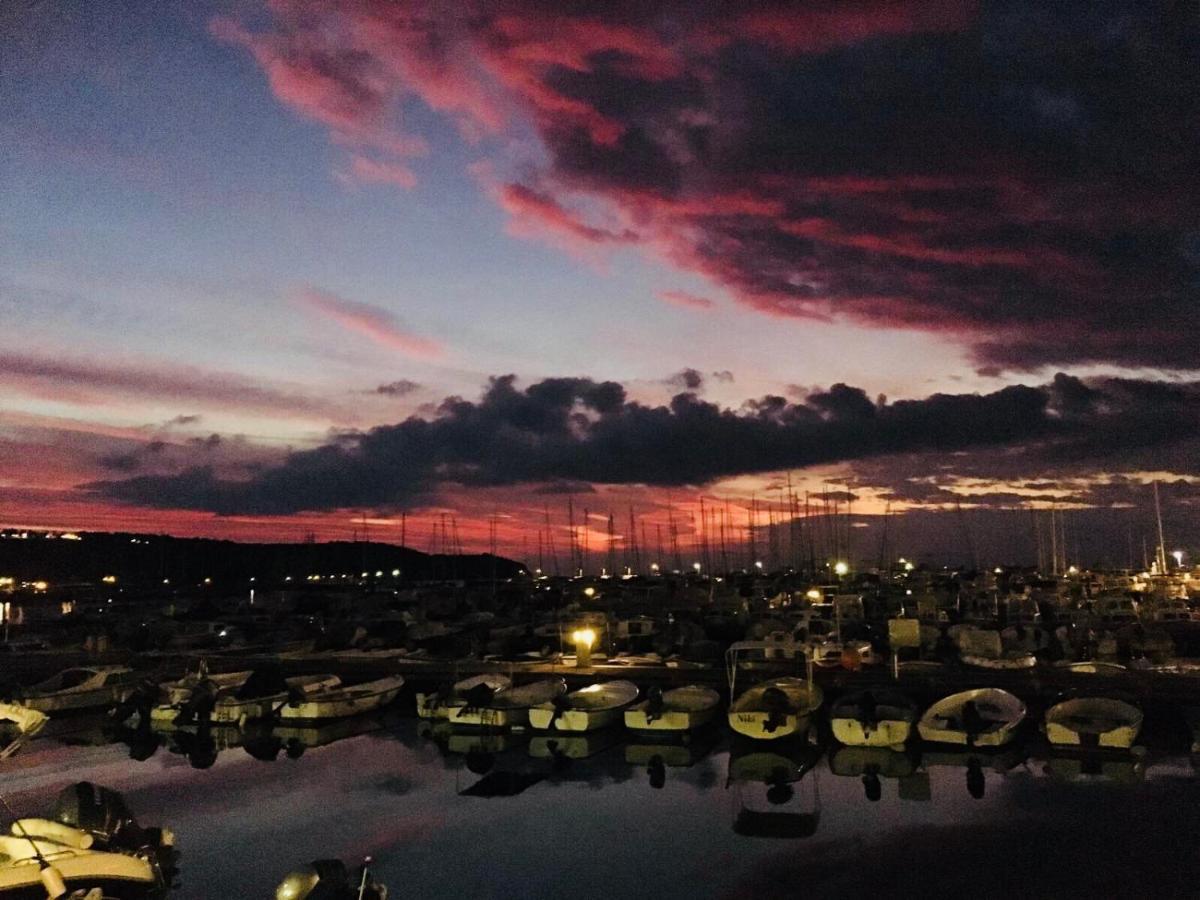 First Row To The Sea - Maremi Izola Apartment Terrace Exterior foto